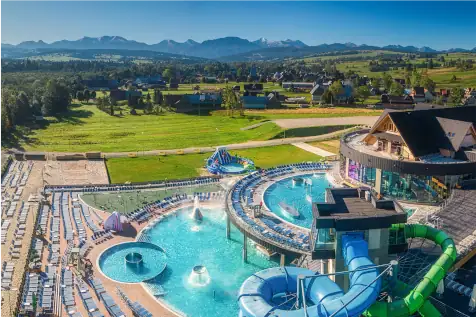 Baseny termalne na Podhalu – kompleks term z widokiem na Tatry